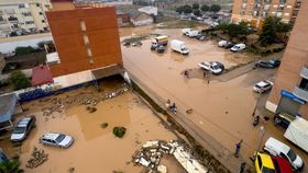VIDEO Furtuna Dana din Spania a creat mari catastrofe. 16 români au fost dispăruți, în urma inundațiilor: „Restul s-au dus. S-au dus ca apa”